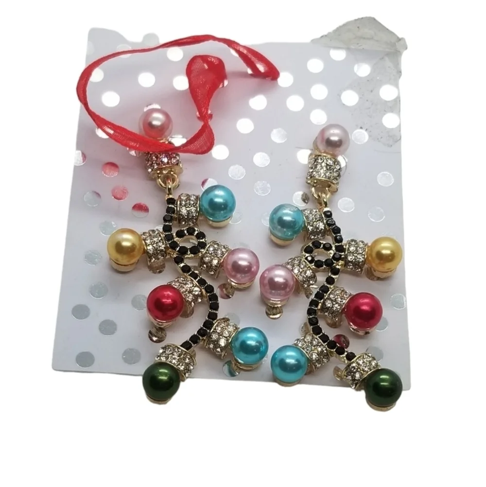 NWT KOHLS FESTIVE CHRISTMAS EARRINGS